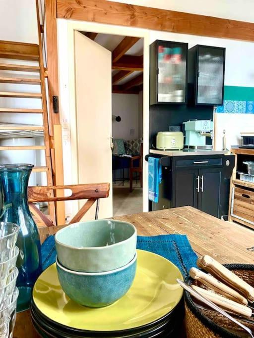 Duplex Arago Au Coeur De Sete, Comme Une Petite Maison Luaran gambar