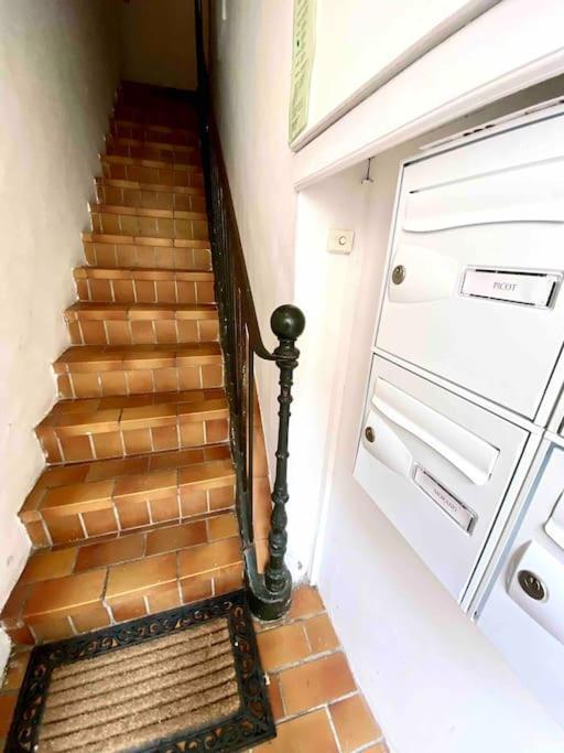 Duplex Arago Au Coeur De Sete, Comme Une Petite Maison Luaran gambar