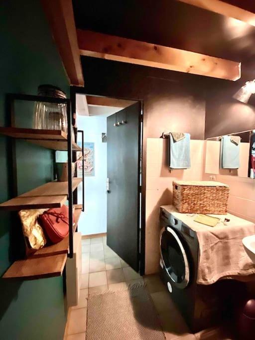 Duplex Arago Au Coeur De Sete, Comme Une Petite Maison Luaran gambar