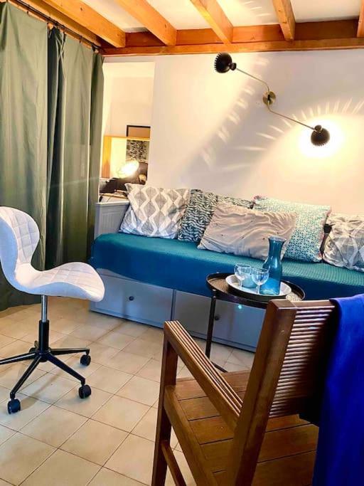 Duplex Arago Au Coeur De Sete, Comme Une Petite Maison Luaran gambar