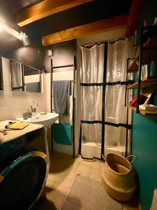 Duplex Arago Au Coeur De Sete, Comme Une Petite Maison Luaran gambar