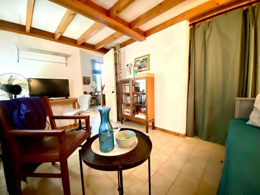 Duplex Arago Au Coeur De Sete, Comme Une Petite Maison Luaran gambar