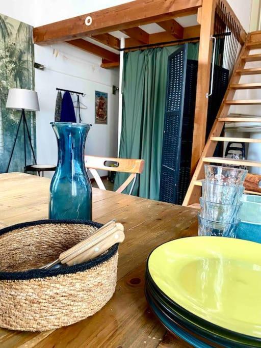 Duplex Arago Au Coeur De Sete, Comme Une Petite Maison Luaran gambar