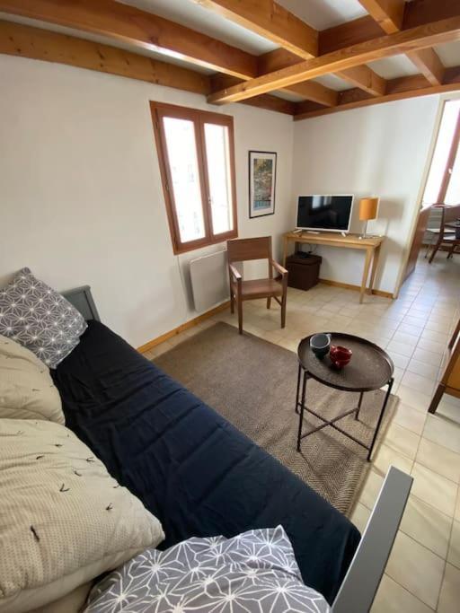 Duplex Arago Au Coeur De Sete, Comme Une Petite Maison Luaran gambar